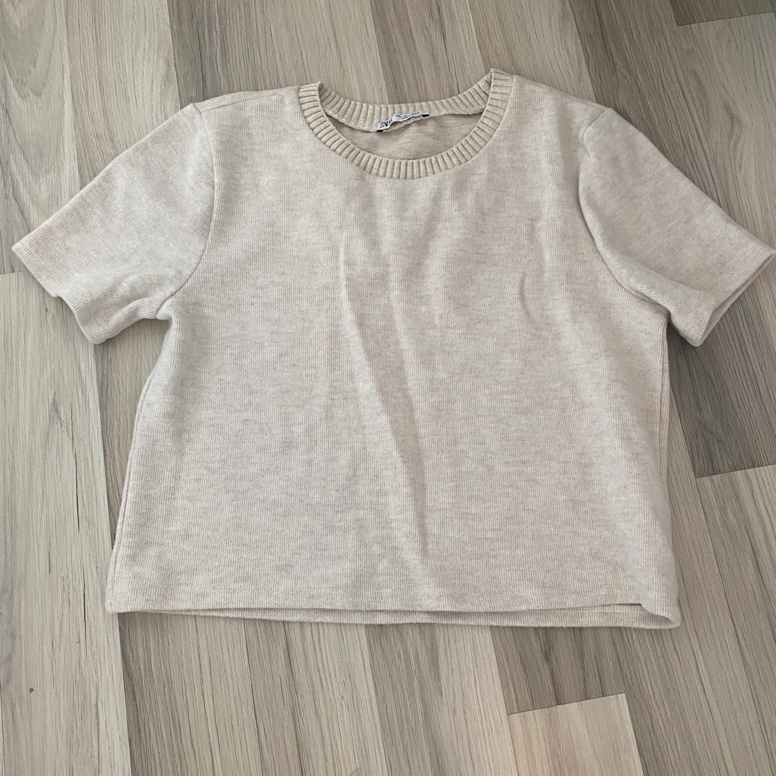 Beige topp zara