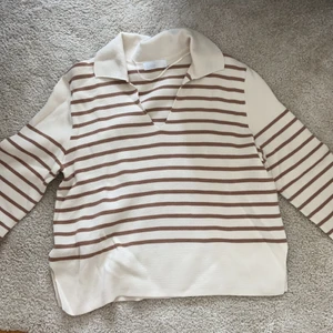 Randig tröja - Randig tröja i storlek M