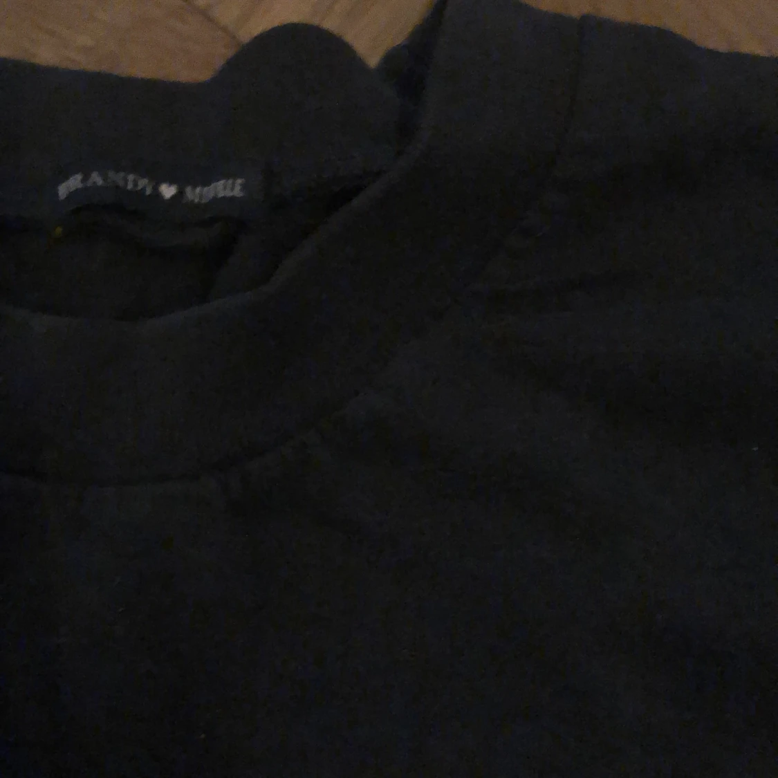 Svart crop topp - 90