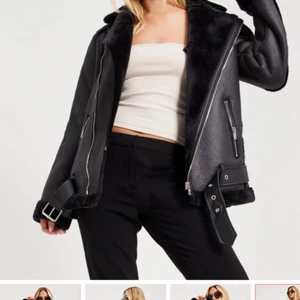 Skinnjacka zara - En jätte fin vinter/höst jacka från zara (bilderna är lånade från Nelly och pieces men den är exakt likadan) nästan aldrig använd, köptes för ungefär 1000kr. Skriv privat för fler bilder💗