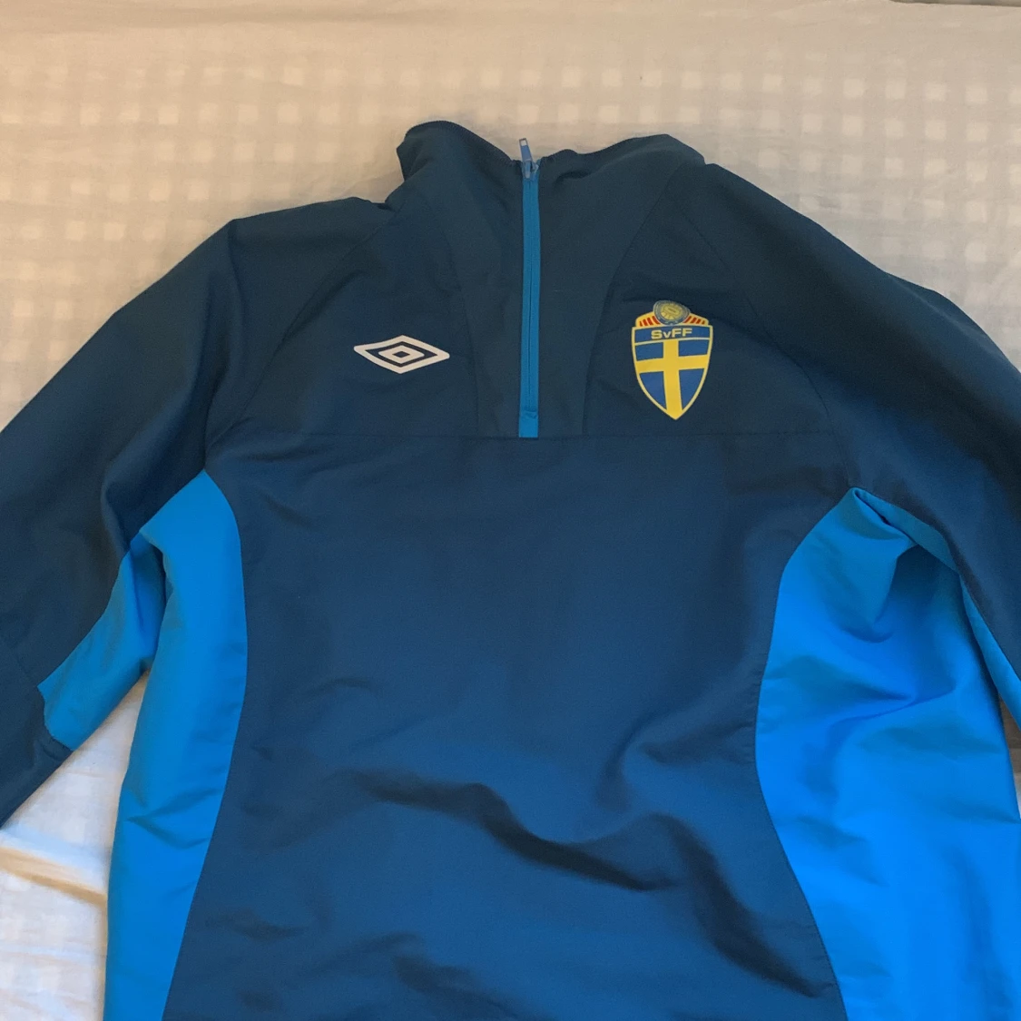 3 olika regnjackor - 91