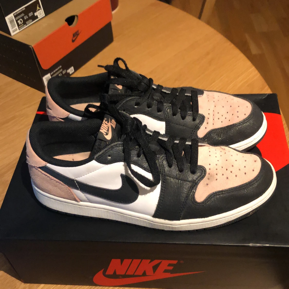  Nike air Jordan 1 retro low og / black/bleached/coral-white 