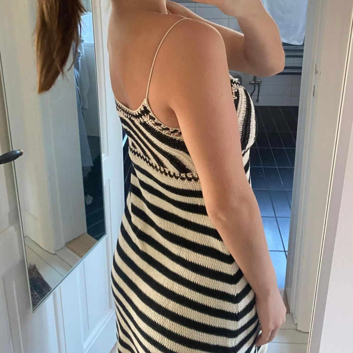 Stickad sommarklänning - 90