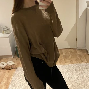 brun collage tröja  - brun collage tröja 