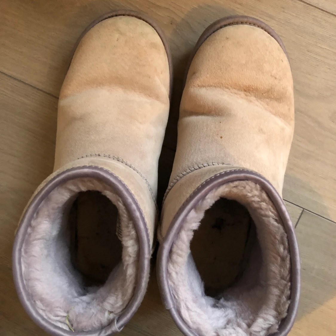Lila uggs strl 39