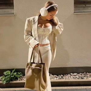 Asssnygg väska  - HEJ! ❤️❤️ kul att du ser detta.  Denna väskan och så många fler väskor och smycken finns på galioofsweden.se  Med min rabattkod får ni just nu 15% rabatt på ert köp! ingen fraktkostnad heller! Spring ❤️❤️ - SALMAA15   Skriv vid frågor ❤️❤️  Samarbete ❤️