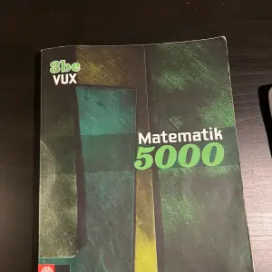 En matte 5000 3b vux bok, knappt använd 