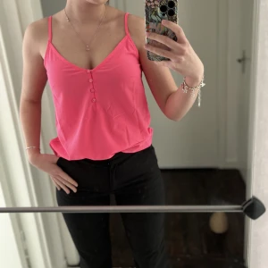 Rosa topp  - Neon rosa topp, skitcool 