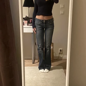 Lågmidjade jeans  - Jättesnygga lågmidjade jeans från lee! Storlek W27 L31💕 fint skick, 250kr 