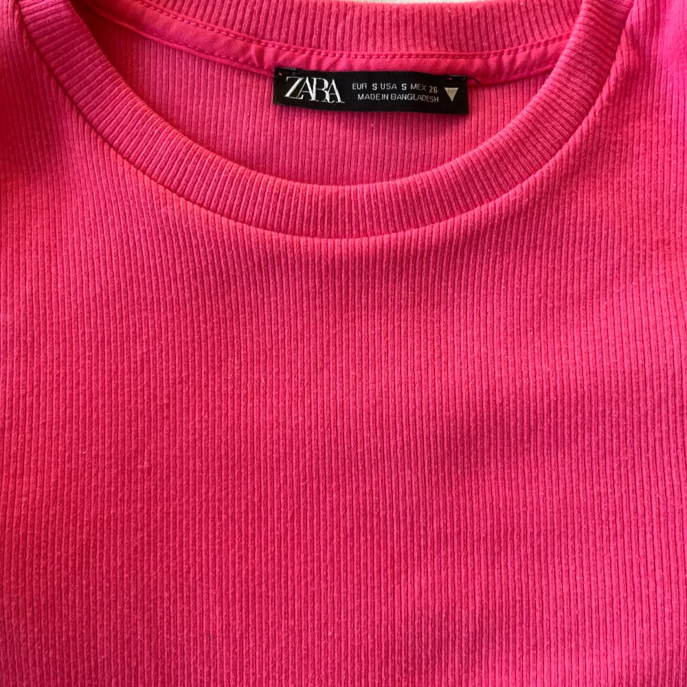 Zara pink body, size S. T-shirts.