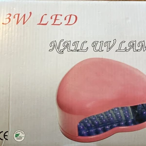 Nail uv light/ nagel uv lampa - Hej! Säljer min uv lampa. Den är använd fåtal gånger och fungerar bra. Fick den av en vän som skulle flytta utomlands. Till den får man många andra saker som tips, nagelfilar osv. 