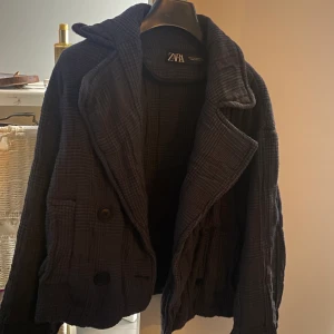 Jacka från Zara - I fint skick  Storlek xs  