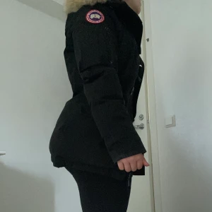 Canada goose jacka  - Hej! Säljer en canada goose i bra skick. Lägger upp annonsen igen pga oseriösa köpare.  Vid fler frågor skriv:)