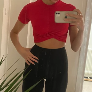 röd topp - snygg topp som inte längre kommer till användning