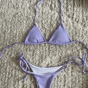 Lila bikini - Min favorit sol-bikini, så fin och skön 💖