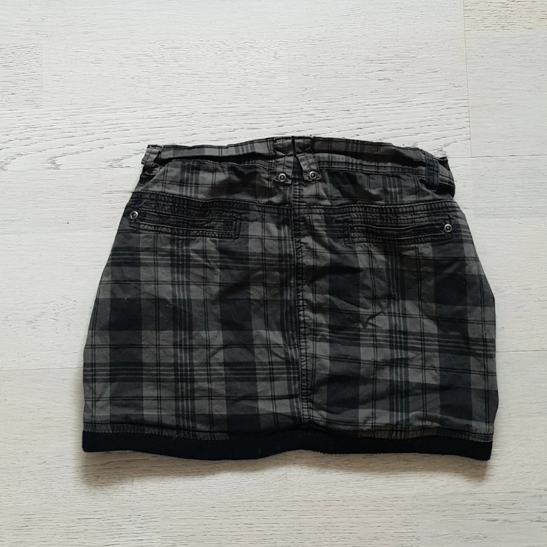 Lågmidjad kjol - 91