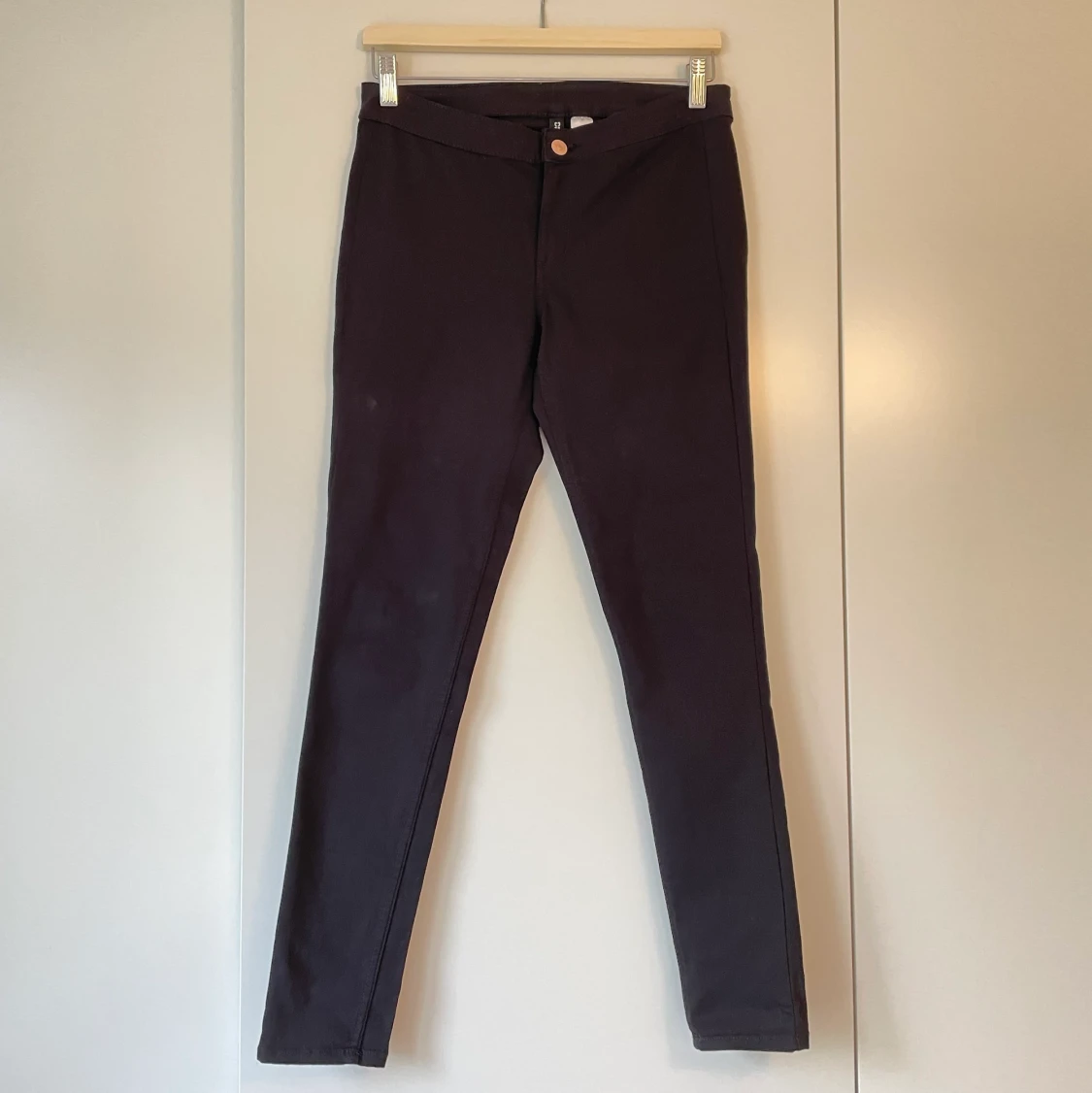 Nya svarta byxor från H&M