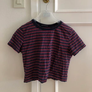 Brandy Melville  - Brandy Melville tshirt 💗