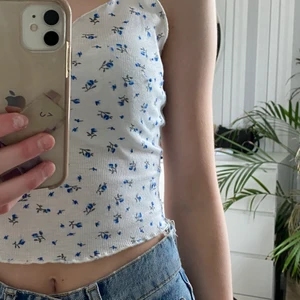 Tröja - Säljer min shein tröja pgd av att den inte kommer till andvändning. I bra skick.