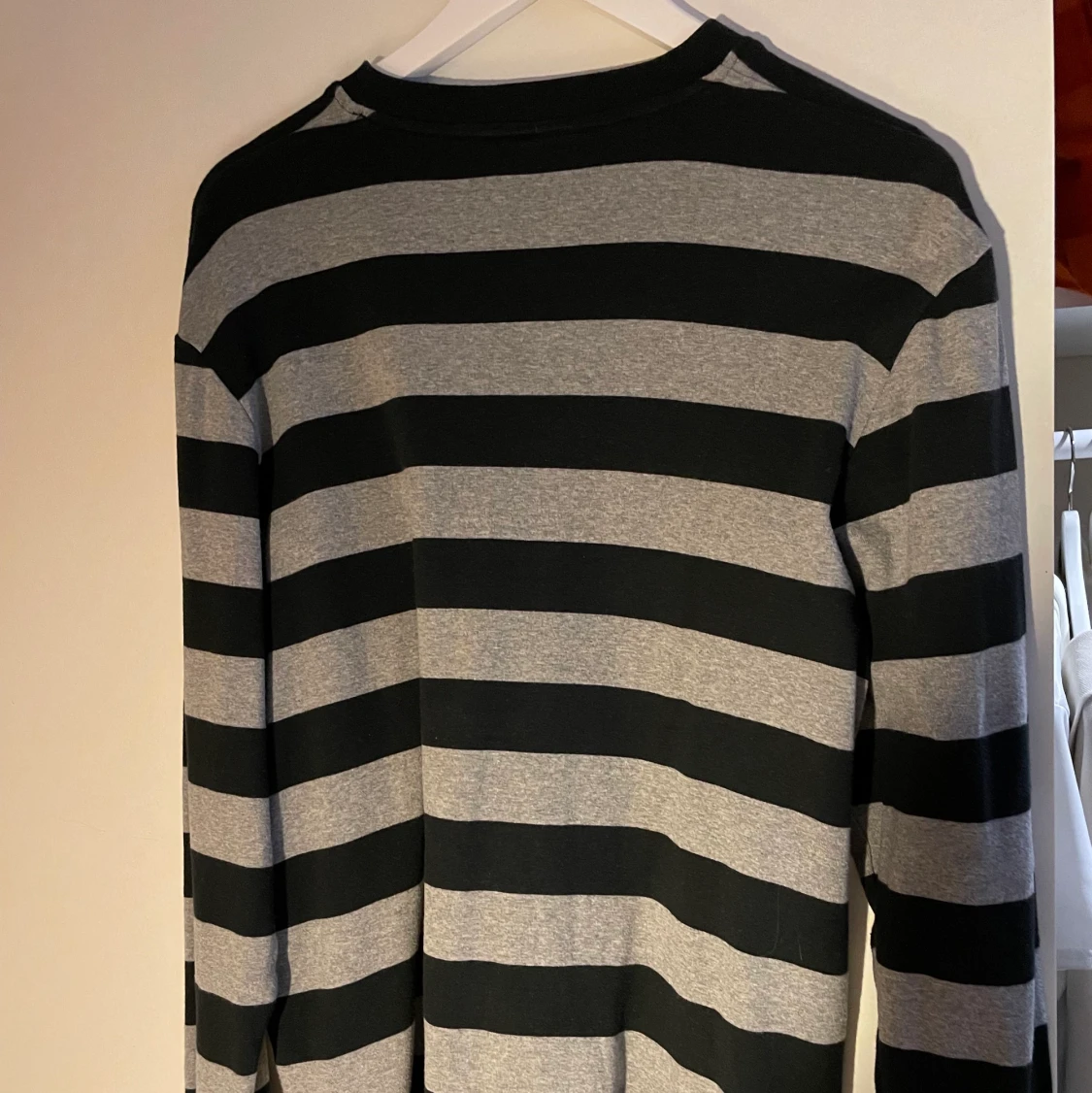 Tjocktröja randig - 90