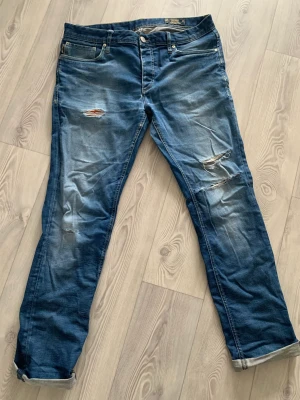 Jeans  - Jeans sliten look 