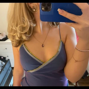 Sommar topp - Så fin😍storlek xs kan posta och mötas i stockholm