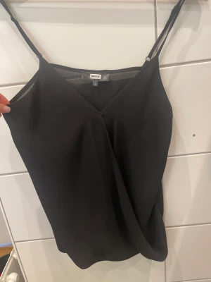 Linne i svart - Svart linne 