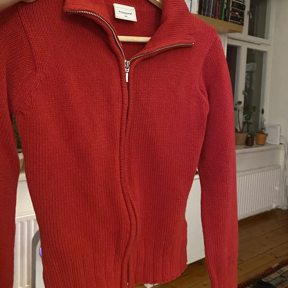 As snygg röd tröja från Boomerang ❤️100% bomull. Tröjor & Koftor.