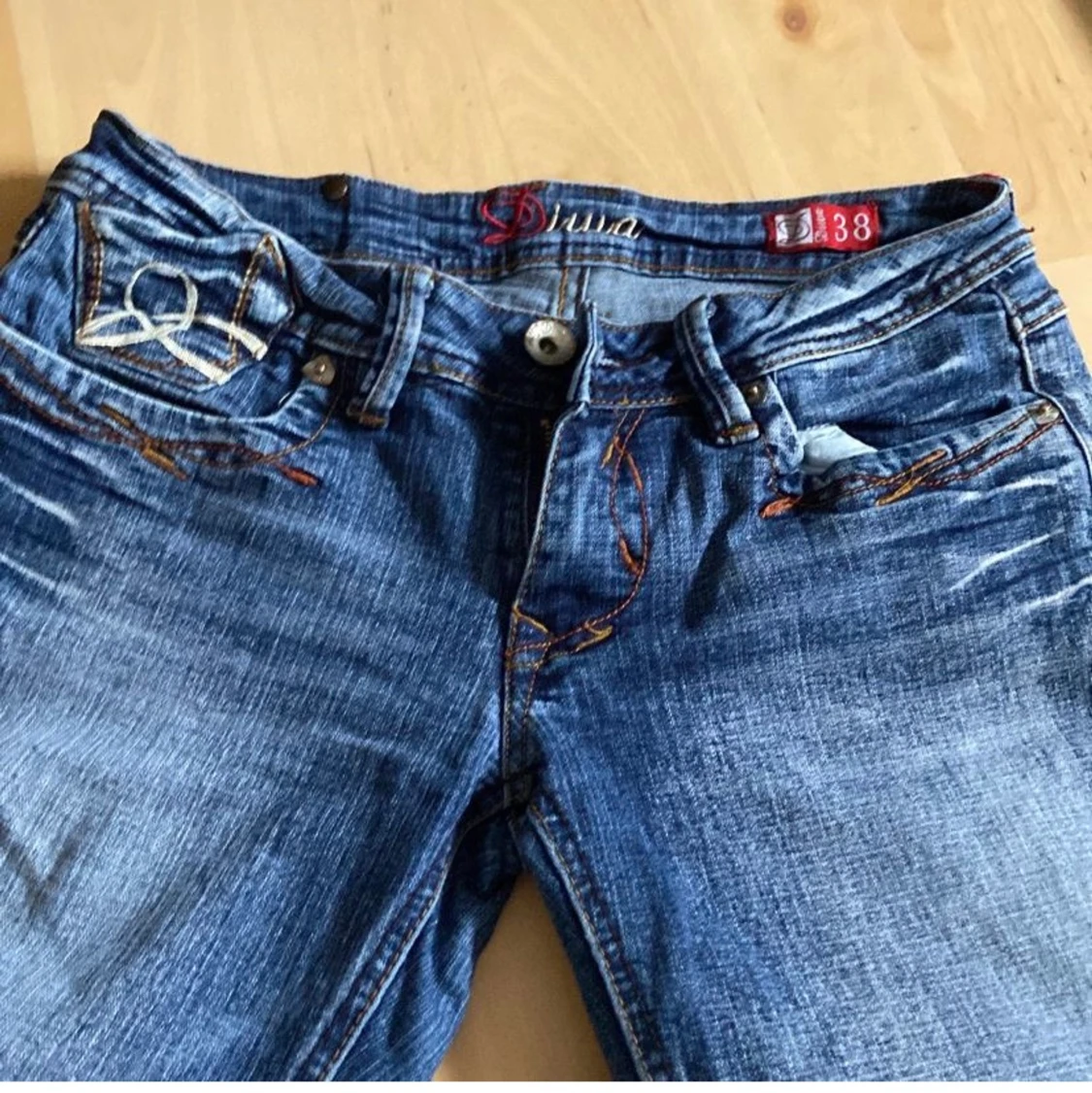 Lågmidjande jeans