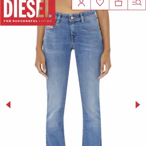 Säljer mina diesel jeans som jag haft i typ en månad💞 Nypris: 1500
