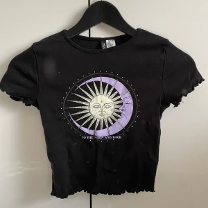 T-shirt - T-shirt från H&M som ny 