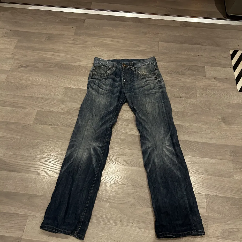 Skitsnygga vintage pepe jeans baggy byxor! Strl 34/34. Jeans & Byxor.