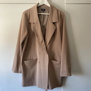 Kavaj - Från bubbelroom