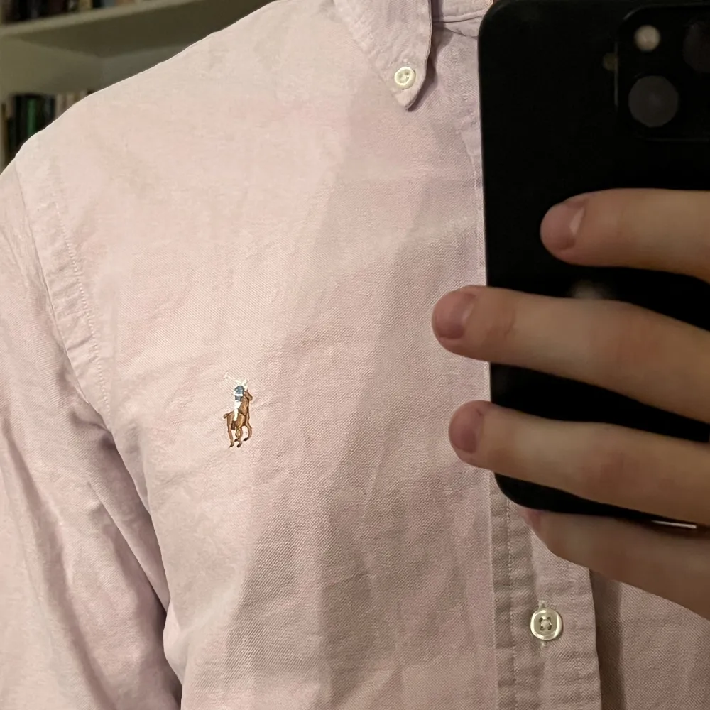 Slim fit, Small, rosa skjorta av Ralph Lauren.. Skjortor.