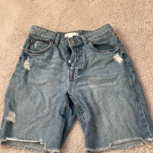 Shorts  - De är nya andvänd 2 gånger 