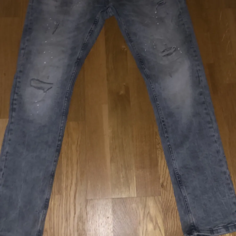 Sitter perfekt, inte far tajta och it för löst💯. Jeans & Byxor.