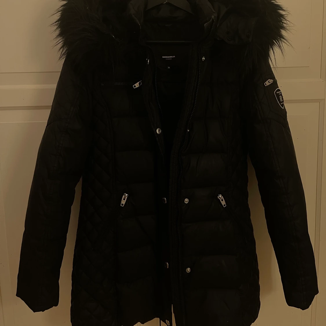 Rock and blue jacka  - 91