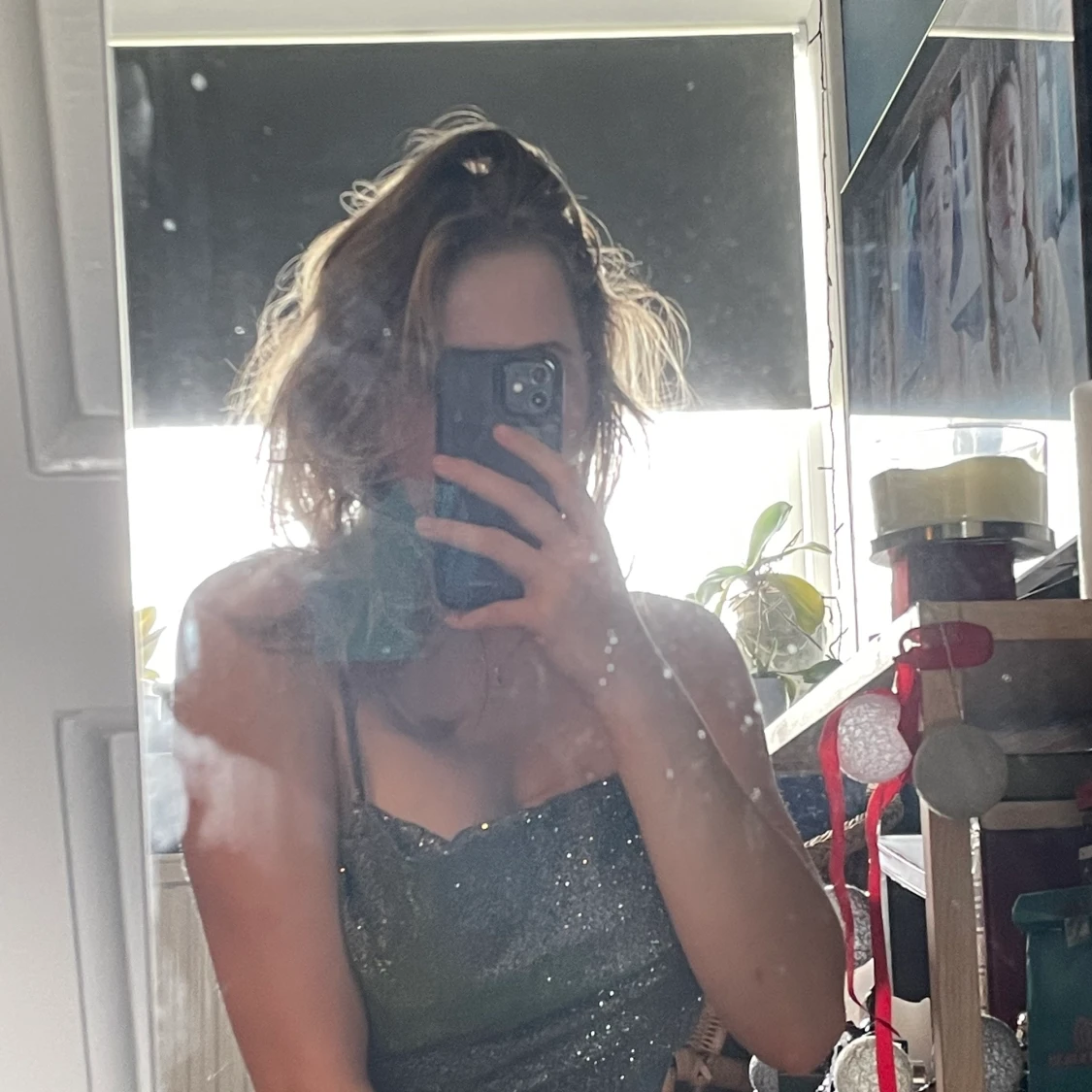 Glittrig klänning från cider M - 90