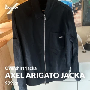 Arigato jacka/overshirt - Nypris 2000 säljer för att det var en present men det är inte min stil. Aldrig använd bara testad. Pris kan diskuteras 