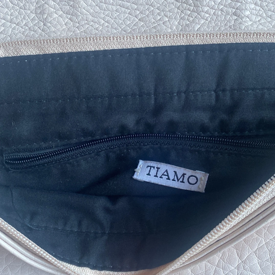 Tiamo väska - 91