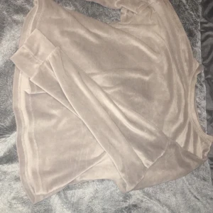 MADLADY🤍 - också💞kom privat för fler bilder!!🦋📸köptes för CA  800 - 900 om jag minns rätt💞