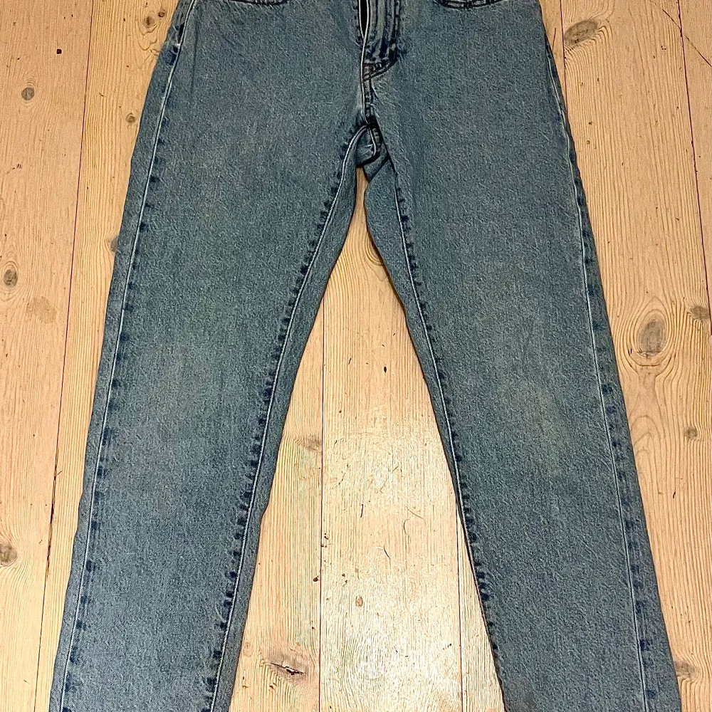 Ett par blå jeans i bra skick. Storlek:Xs. Jeans & Byxor.