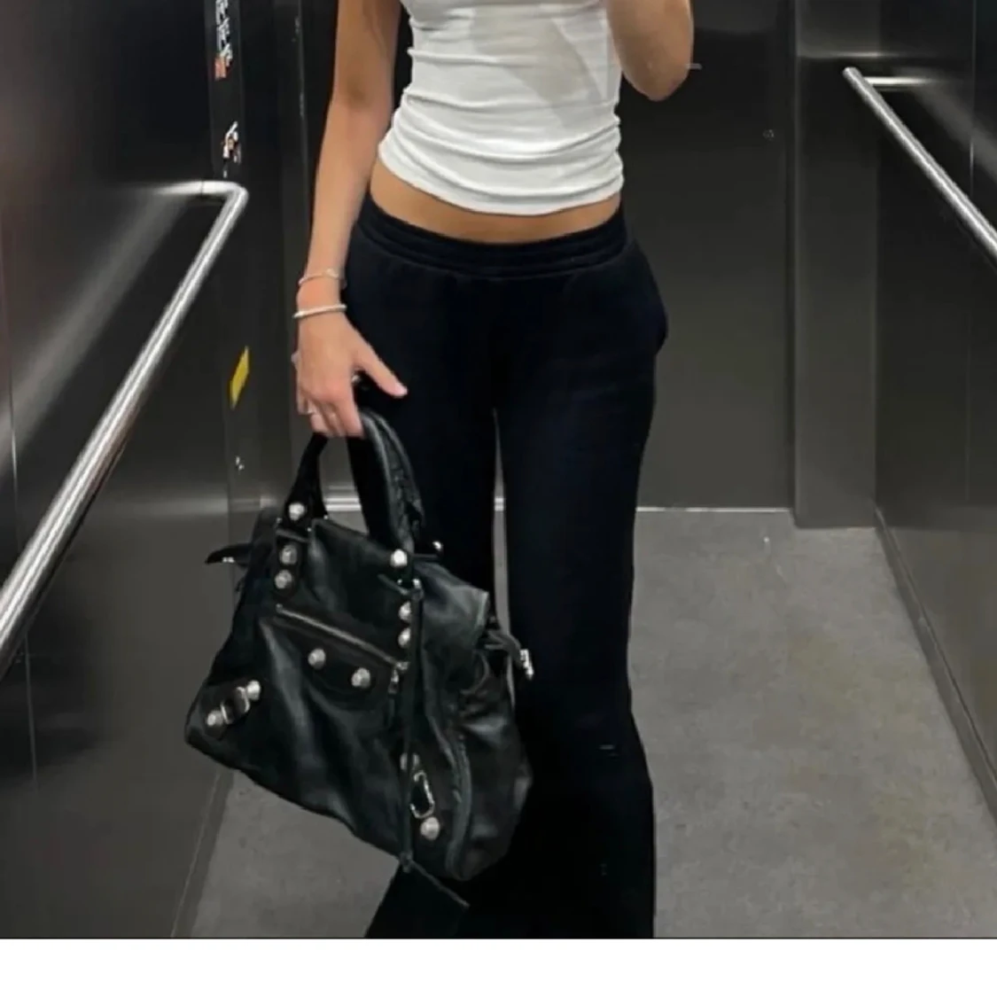 Low waisted joggers - 90