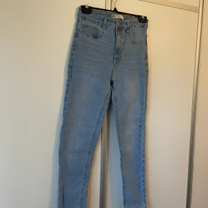 Molly jeans  - Gina Tricot, knappt använda 