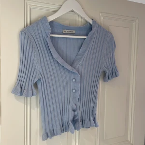 Blå topp från Chiquelle  - Blå topp från Chiquelle, storlek S. 60kr+frakt