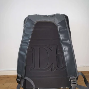 Väska - Douchebag nypris 2599kr använd 5 gånger säljer för 800kr 