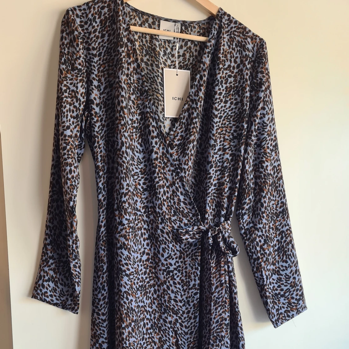 Leopardmönstrad klänning - 91