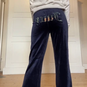 Juicy couture byxor  - Supersnygga unika juicy byxor som sitter superbra och är super coola