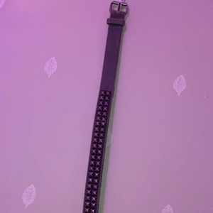 Nit bälte - Säljer Nit Bälte! Bältet säljs för 30kr+frakt! För mer information om produkten får ni gärna skriva:)