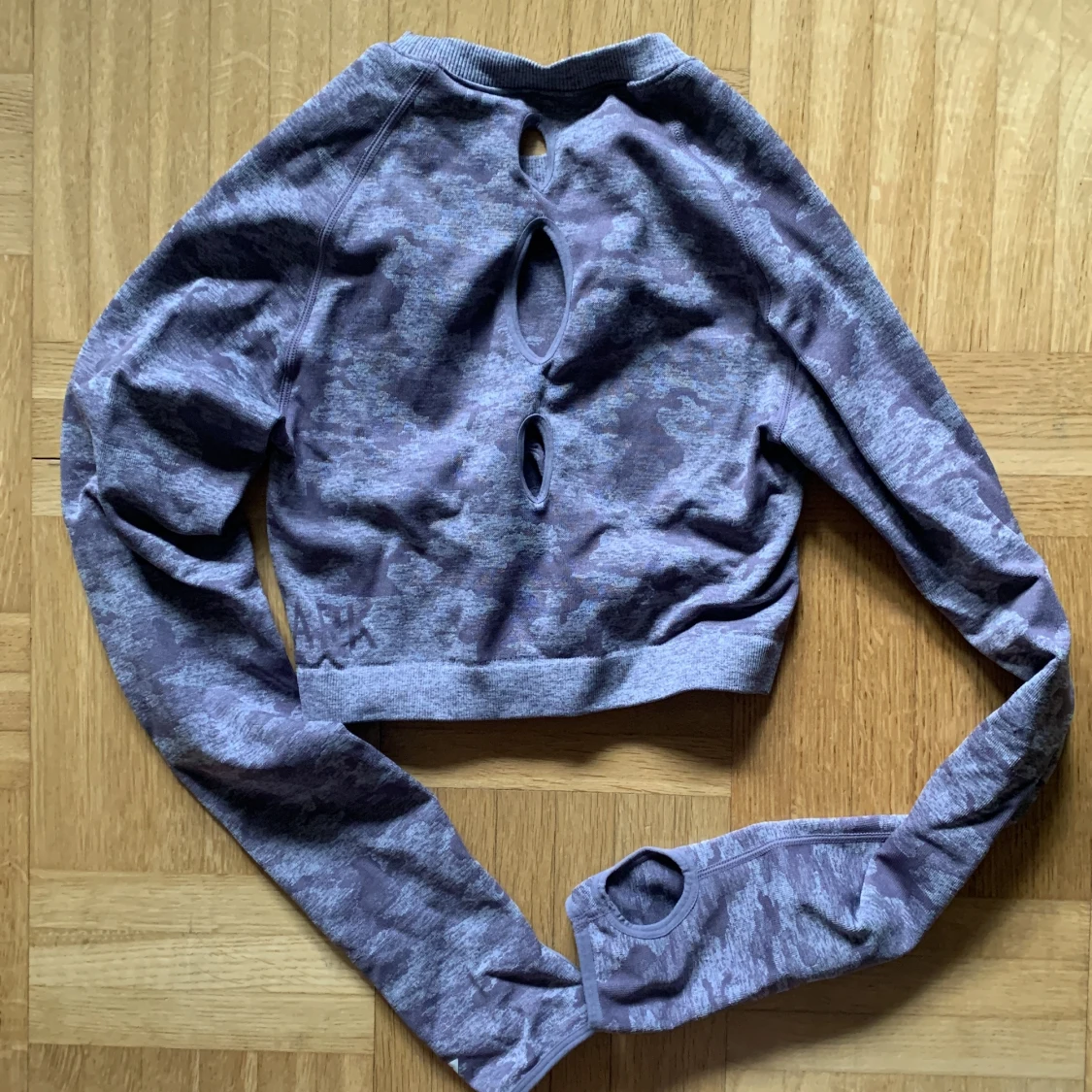 Träningstopp från gymshark  - 90